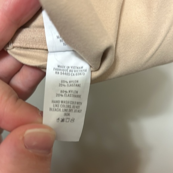 SMOOTHEZ Full Coverage Lightly Lined Bra - Picture 10 of 13